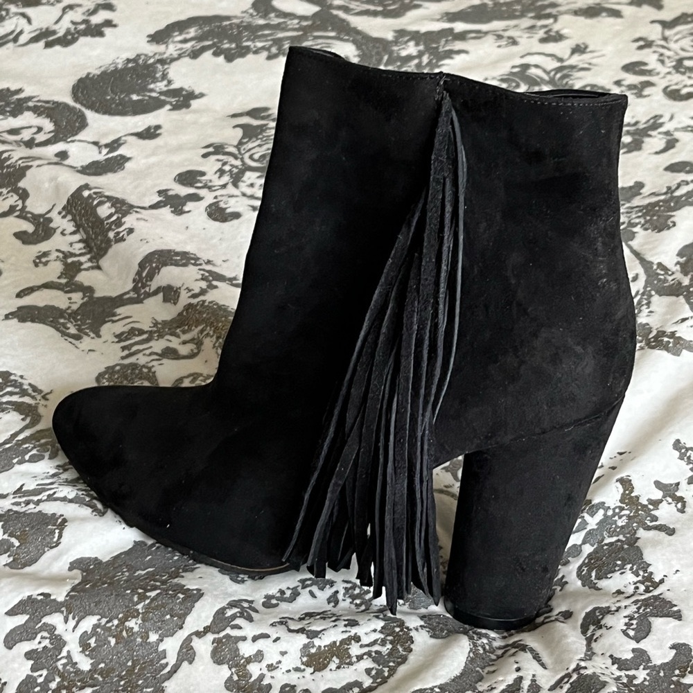 Forever 21, suede booties, size 8